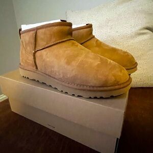 SOLD Brand new Uggs (Classic Ultra Mini) Woman’s size 8